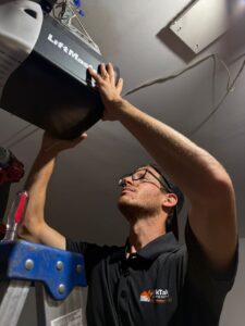 free estimate garage door repair company