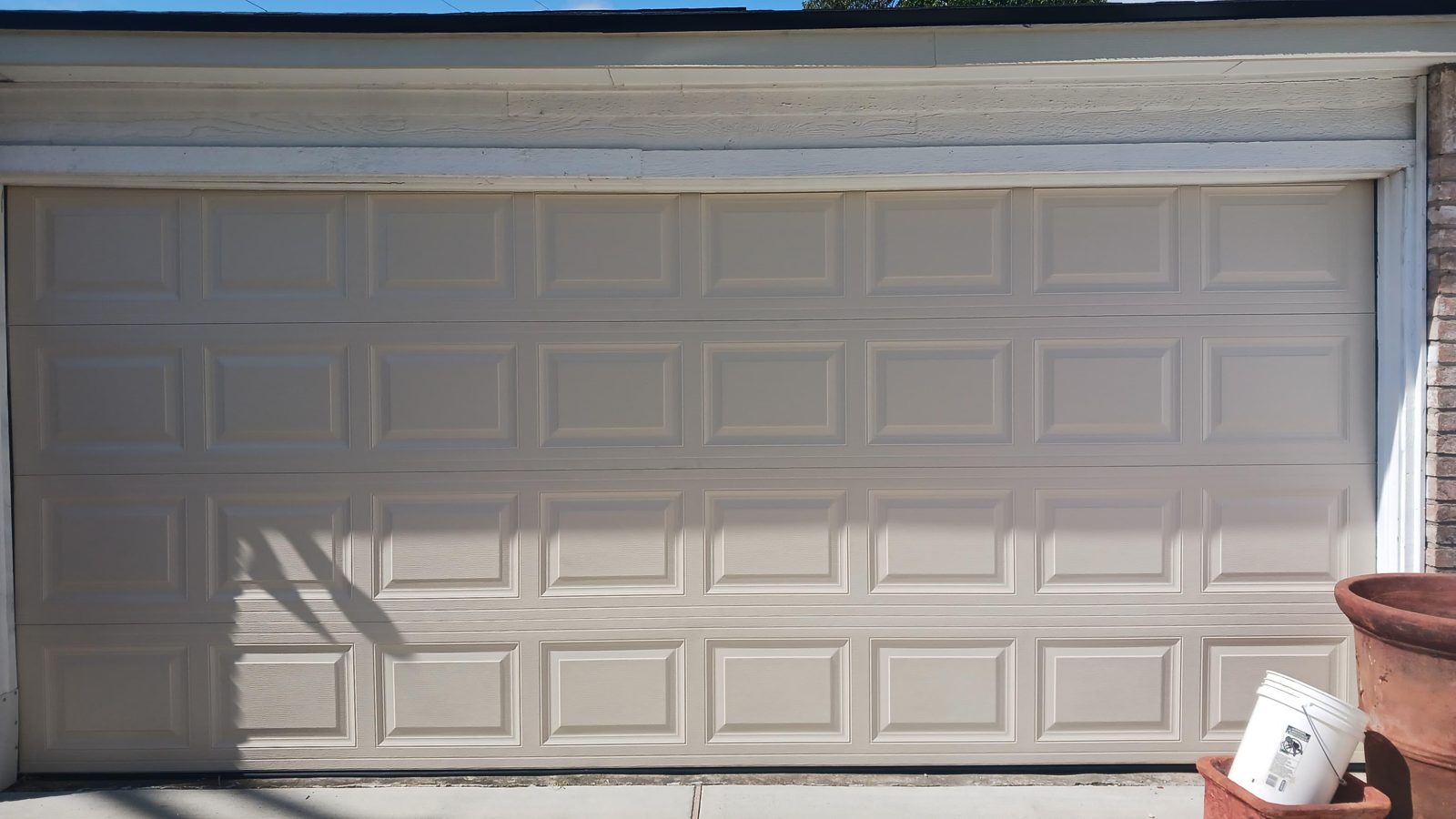 New garage door installed by TikTak on a Conroe, TX home